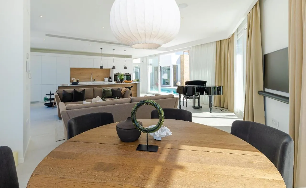 Unique & Luxurious Villa With Heated Pool, Gym & C Malaga Holiday home