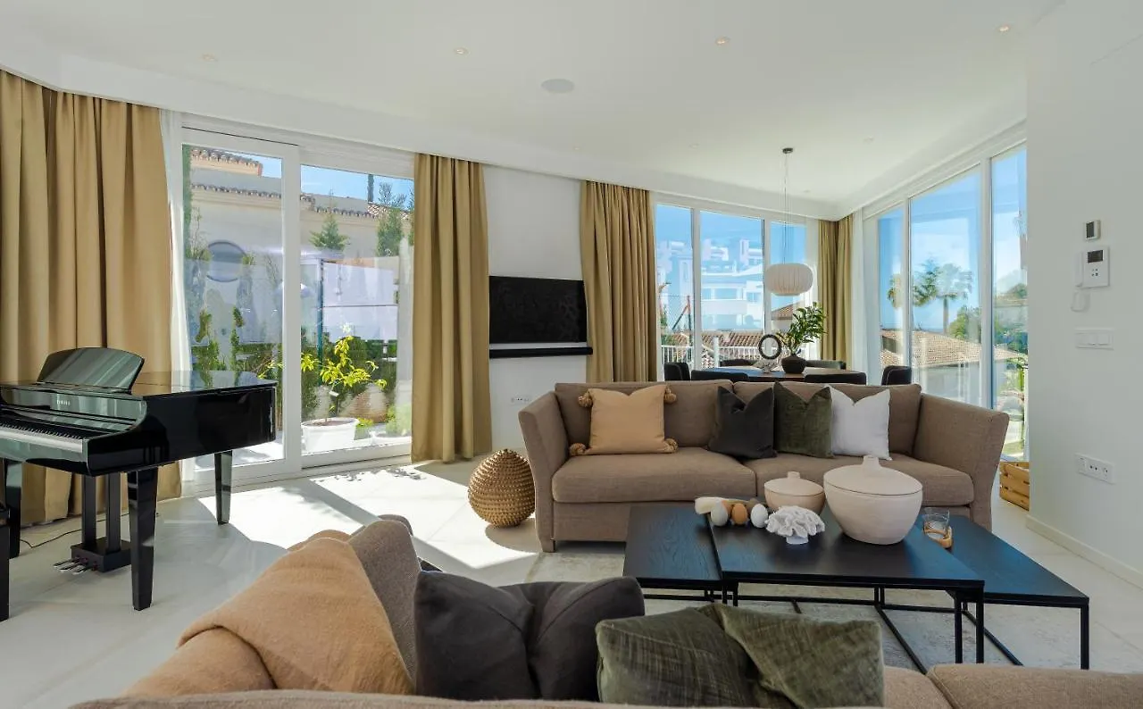 Unique & Luxurious Villa With Heated Pool, Gym & C Malaga Spain