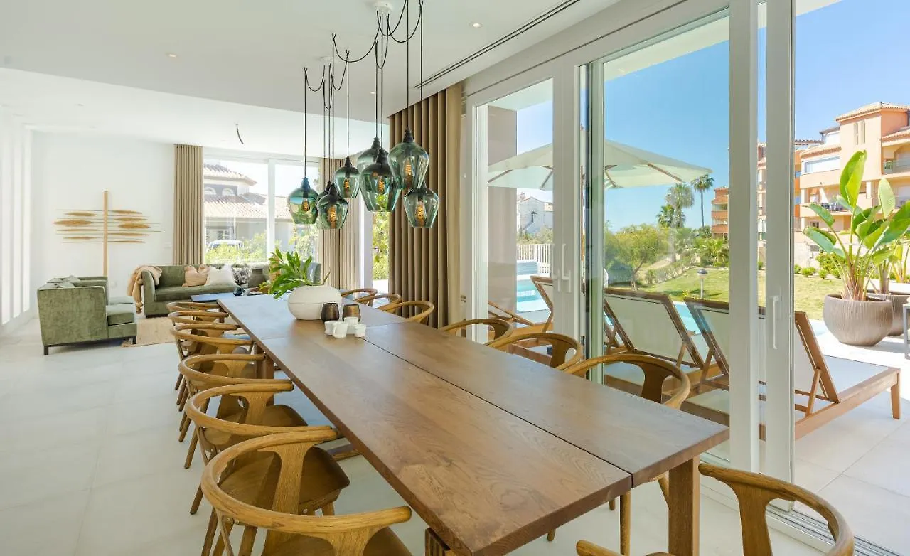 Unique & Luxurious Villa With Heated Pool, Gym & C Malaga Holiday home