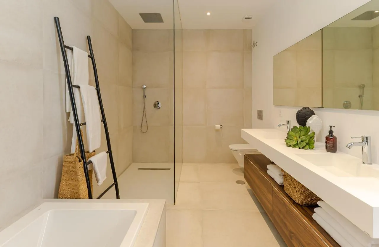 Unique & Luxurious Villa With Heated Pool, Gym & C Malaga